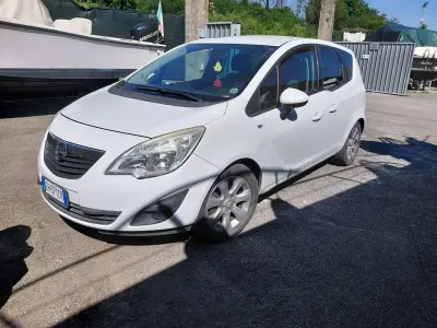 Usata Opel Meriva Cosmo 95 CV (69 kW) 2011 Monovolume
