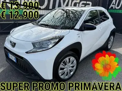 Usata Toyota Aygo X Active 72 CV (52 kW) 2023 Bianco SUV