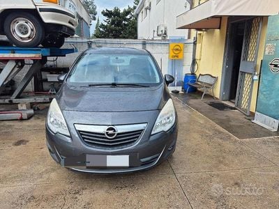Usata Opel Meriva 101 CV (74 kW) 2011 Grigio Monovolume