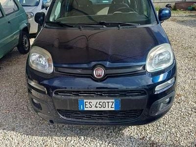 Usata Fiat Panda Lounge 69 CV (50 kW) 2013 Blu/azzurro Utilitaria