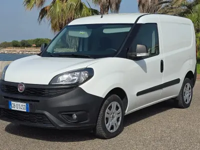 Usata Fiat Doblò Lounge 95 CV (69 kW) 2020 Bianco