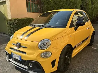 Usata Abarth 595 Pista 160 CV (117 kW) 2018 Giallo Berlina