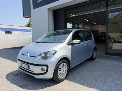 Usata VW up! 68 CV (50 kW) 2015 Argento Utilitaria