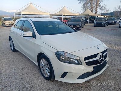 Usata Mercedes A180 Executive 122 CV (89 kW) 2017 Bianco Berlina