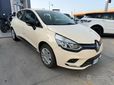 Usata Renault Clio IV 75 CV (55 kW) 2018 Beige Berlina