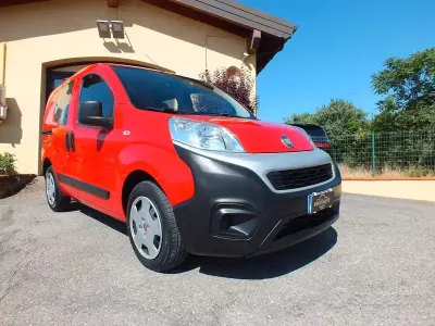 Usata Fiat Fiorino 80 CV (58 kW) 2018 Rosso Monovolume