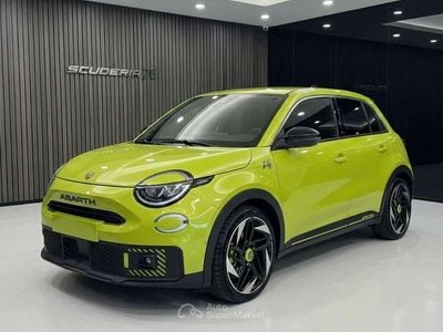 Nuova Abarth 600e Turismo 175 kW (239 CV) 2026 Acid green SUV