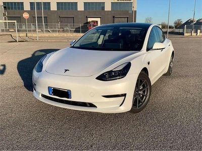 Usata Tesla Model 3 152 kW (208 CV) 2021 Bianco Berlina