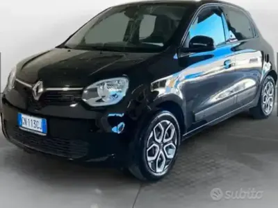 Usata Renault Twingo Techno 60 kW (82 CV) 2024 Nero Utilitaria