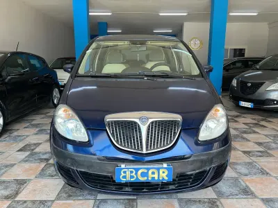 Usata Lancia Musa 90 CV (66 kW) 2007 Blu Monovolume