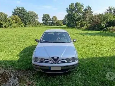 Usata Alfa Romeo 146 103 CV (75 kW) 1999 Grigio Utilitaria