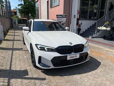 Begagnad BMW 318 M Sport 150 HK (110 kW) 2024 Vit Kombi