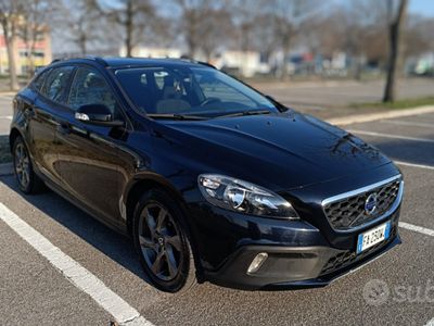 usata Volvo V40 CC 2.0 d3 Momentum geartronic