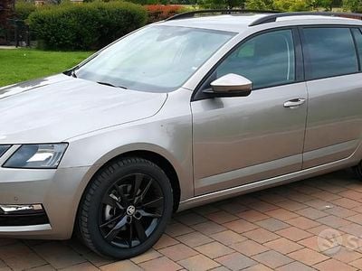 Usata 2019 Skoda Octavia G-TEC Executive Station wagon | 12.500 € (Ottimo prezzo)