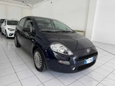 Usata Fiat Punto Street 95 CV (69 kW) 2018 Bluazzurro Utilitaria