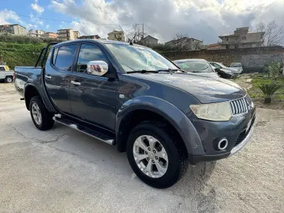 Usata Mitsubishi L200