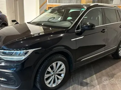 Usata VW Tiguan Life 150 CV (110 kW) 2021 Nero SUV