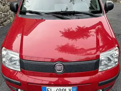 Käytetty Fiat Panda Dynamic 69 HP (50 kW) 2012 Punainen Viistoperä