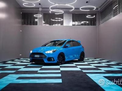 Usata Ford Focus RS 350 CV (257 kW) 2017 Blu Berlina