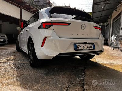 Usata Opel Astra Elegance 130 CV (95 kW) 2023 Bianco Berlina