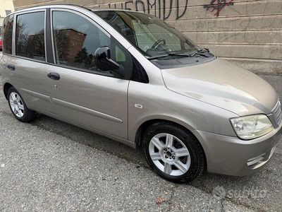 Usata Fiat Multipla Dynamic 120 CV (88 kW) 2008 Giallo Monovolume