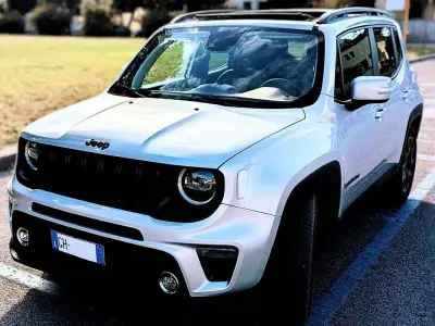 Usata Jeep Renegade Limited 150 CV (110 kW) 2021 Argento SUV