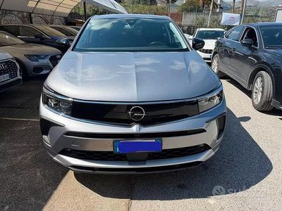 Usata Opel Grandland X Business Elegance 130 CV (95 kW) 2022 Grigio SUV