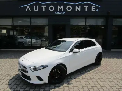 Usata Mercedes A180 Business 116 CV (85 kW) 2020 Grigio montagna Berlina