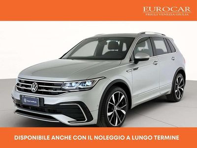 Usata VW Tiguan R-line 150 CV (110 kW) 2023 Reflex silver metallizzato SUV