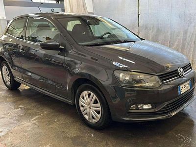 Usata VW Polo Trendline 75 CV (55 kW) 2015 Grigio Berlina