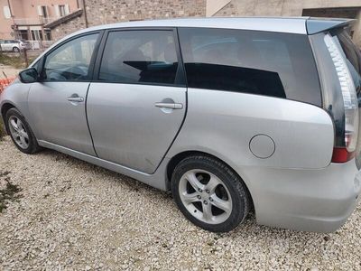 Mitsubishi Grandis