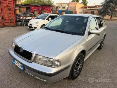 Usata Skoda Octavia 90 CV (66 kW) 2000 Grigio Station wagon