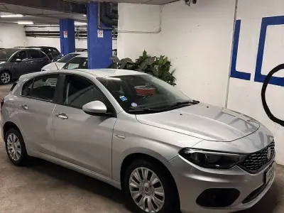 Usata Fiat Tipo Lounge 95 CV (69 kW) 2018 Argento Berlina