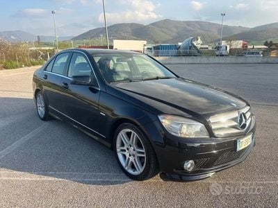 Usata Mercedes C220 Avantgarde 170 CV (125 kW) 2008 Nero Berlina