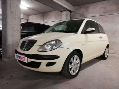 Usata Lancia Ypsilon 60 CV (44 kW) 2007 Beige Utilitaria