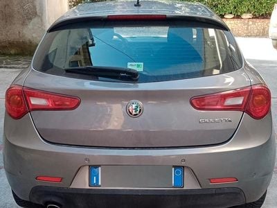 Usata Alfa Romeo Giulietta Business 120 CV (88 kW) 2019 Grigio Utilitaria