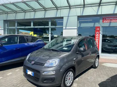 Usata Fiat Panda S 69 CV (50 kW) 2022 Grigio scuro Utilitaria