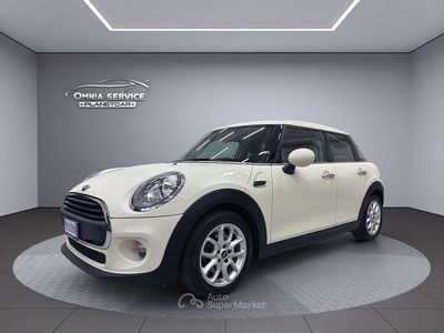 Usata Mini Cooper Clubman Business 95 CV (69 kW) 2017 Beige Station wagon