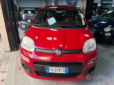 Usata Fiat Panda Lounge 69 CV (50 kW) 2015 Giallo Utilitaria