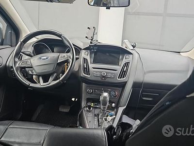 Begagnad Ford Focus 125 HK (91 kW) 2017 Grå Kombi