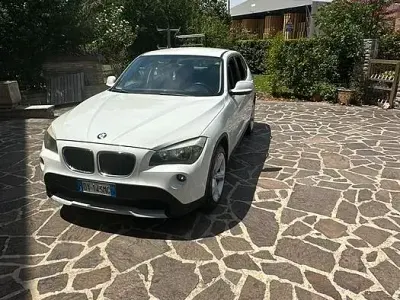 Usata BMW X1 143 CV (105 kW) 2010 Bianco SUV