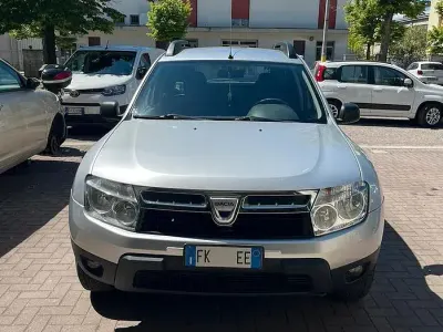 Usata Dacia Duster 90 CV (66 kW) 2011 Grigio SUV