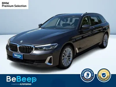 Usata BMW 520 Luxury Line 190 CV (139 kW) 2021 Grigio metallizzato Berlina