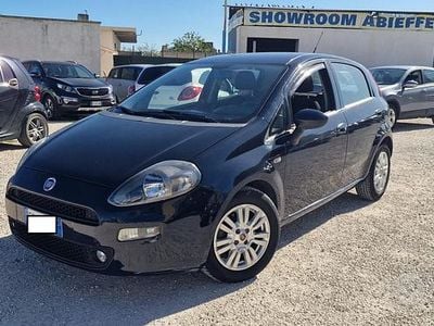 Usata Fiat Punto Lounge 95 CV (69 kW) 2016 Blu Berlina