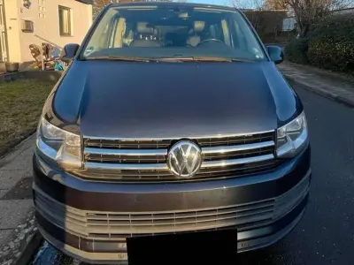 Usado VW T6 150 HP (110 kW) 2016 Azul Van