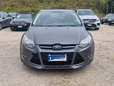 Begagnad Ford Focus 115 HK (84 kW) 2012 Grå Kombi