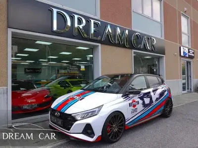Usata Hyundai i20 N Performance 204 CV (150 kW) 2024 Bianco pastello Berlina