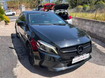 Usata Mercedes A180 109 CV (80 kW) 2018 Nero Berlina