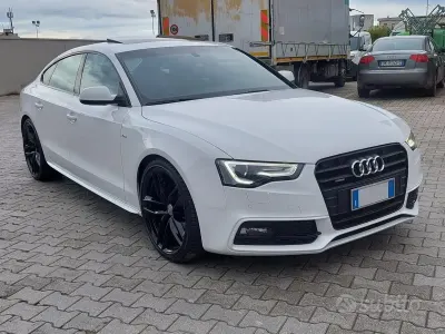Begagnad Audi A5 S-Line 190 HK (139 kW) 2015 Vit Sportkupé