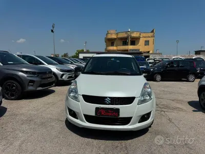 Usata Suzuki Swift 75 CV (55 kW) 2012 Bianco Utilitaria